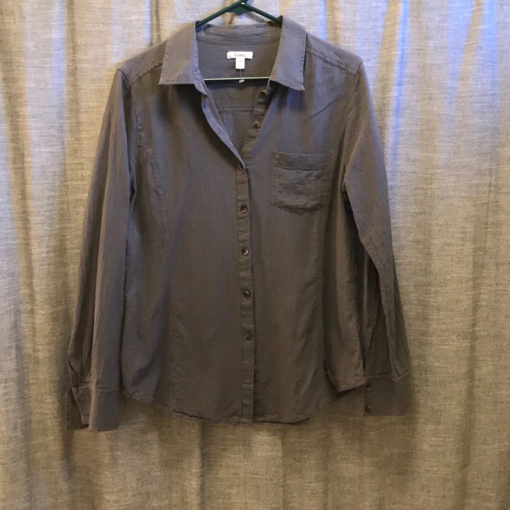 Caslon lightweight button down